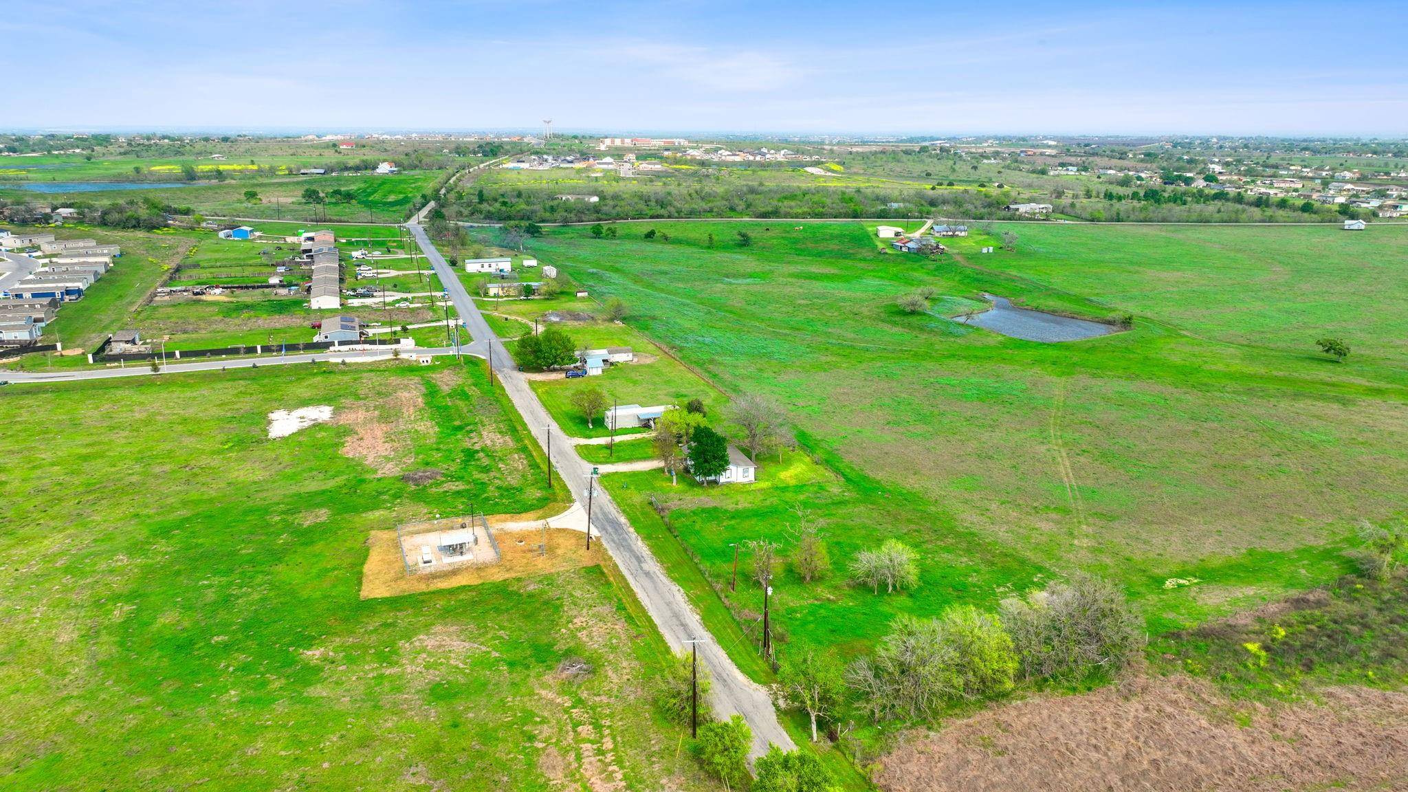 5 S Plum Creek RD, Kyle, TX 78640