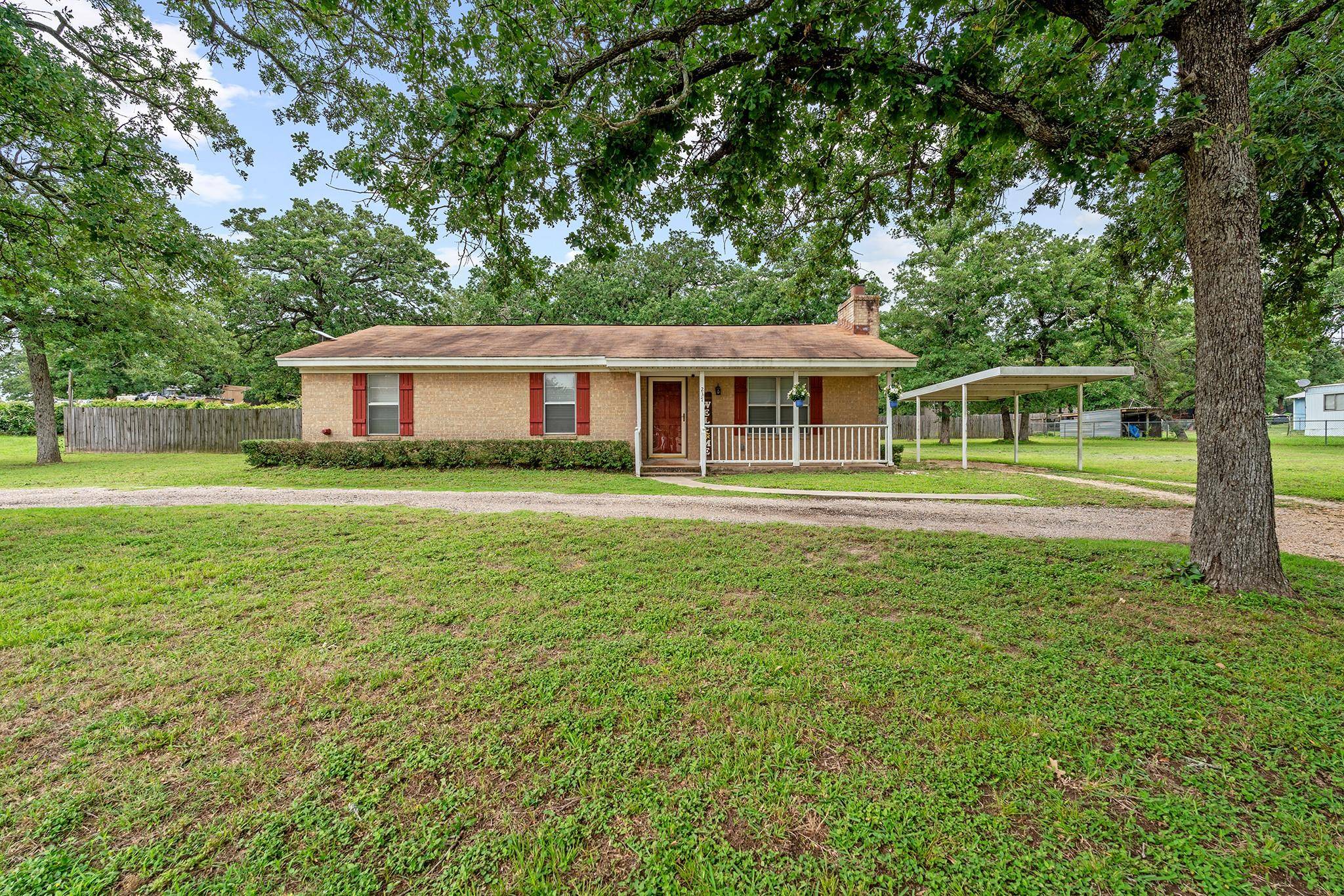 237 Oak Park Two, Rockdale, TX 76567