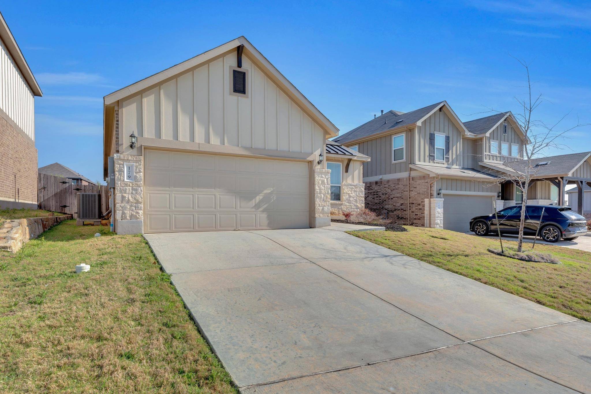 179 Purple Heart DR, Buda, TX 78610