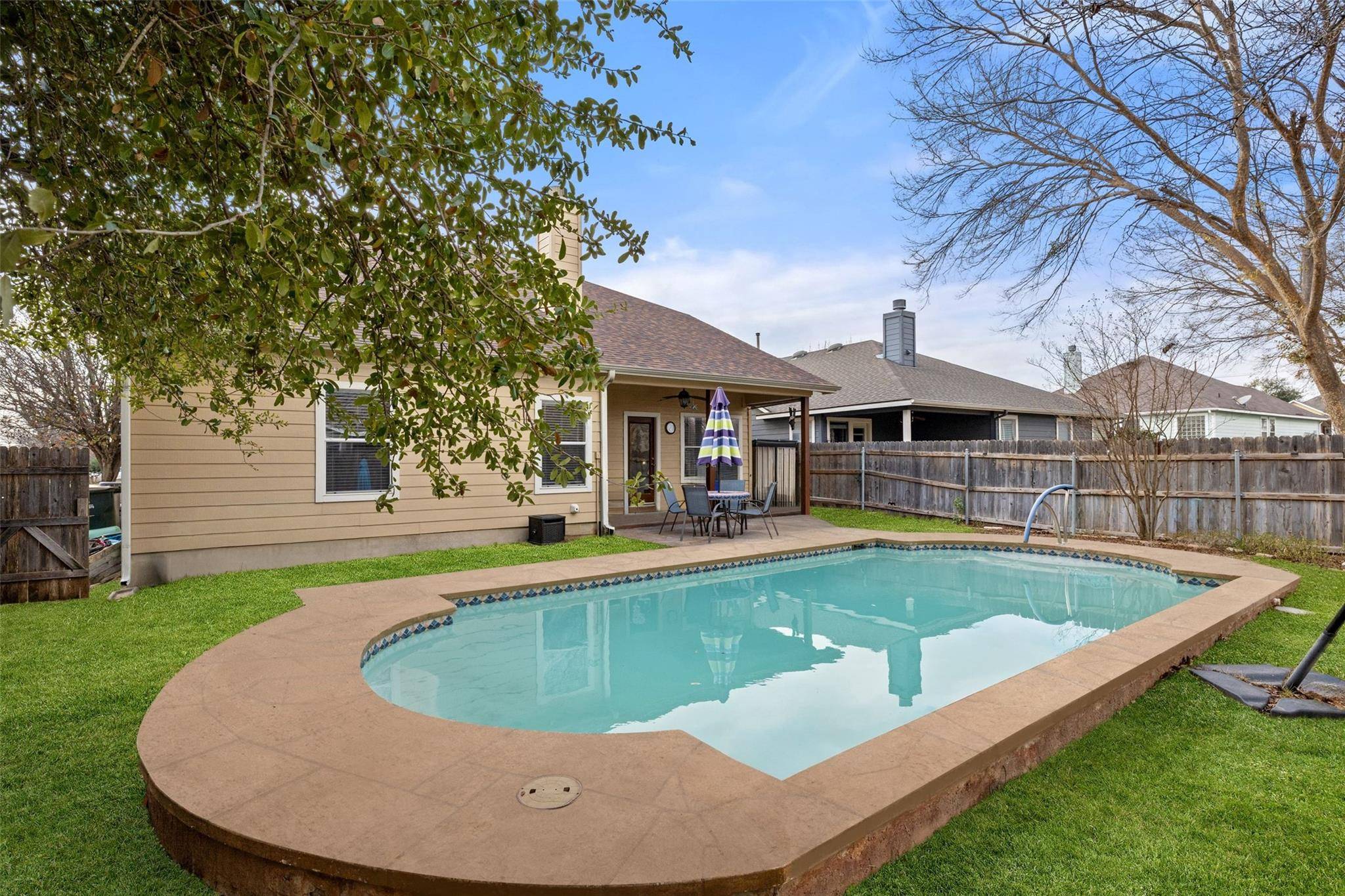 207 Rosedale BLVD, Georgetown, TX 78628