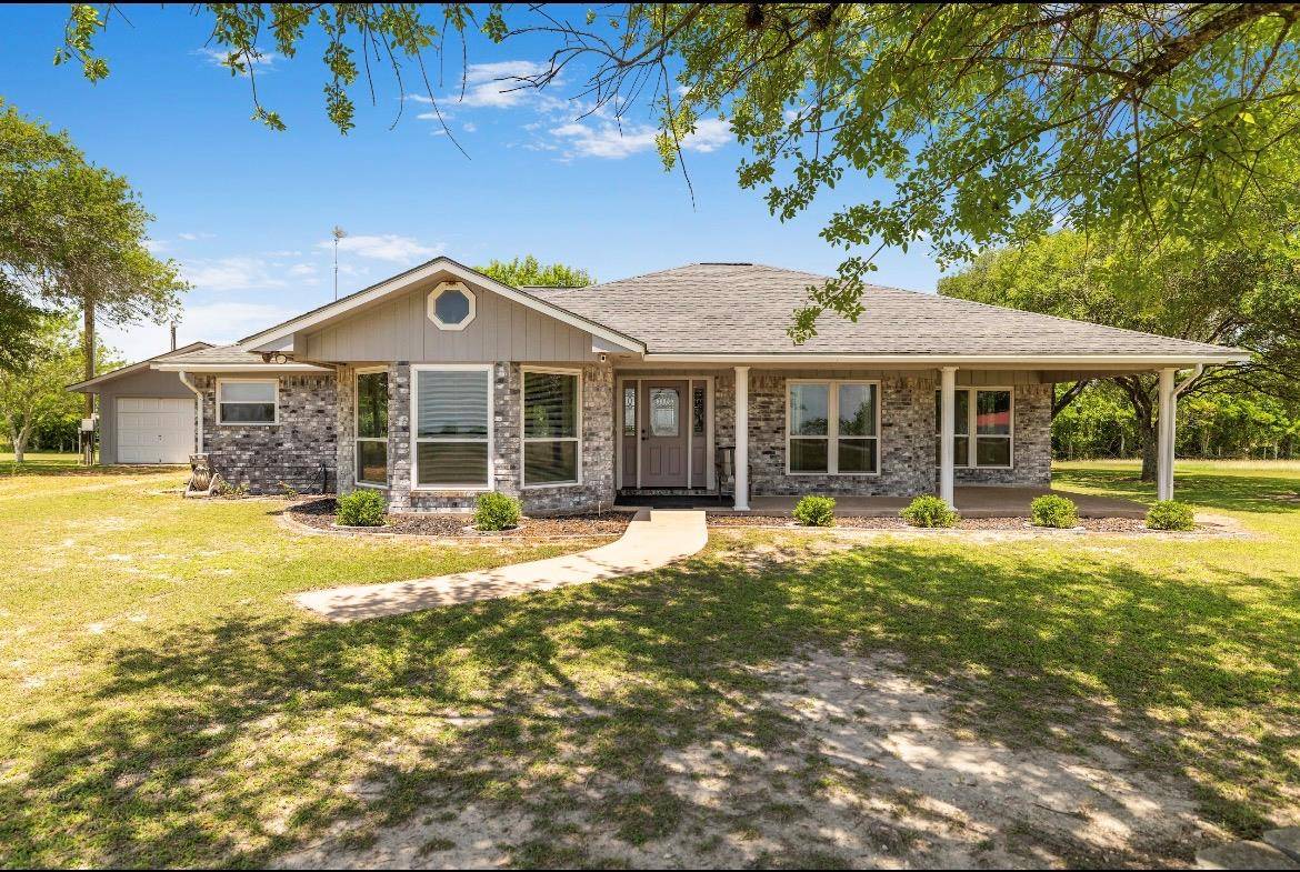 2460 State Highway 95 HWY N, Moulton, TX 77975