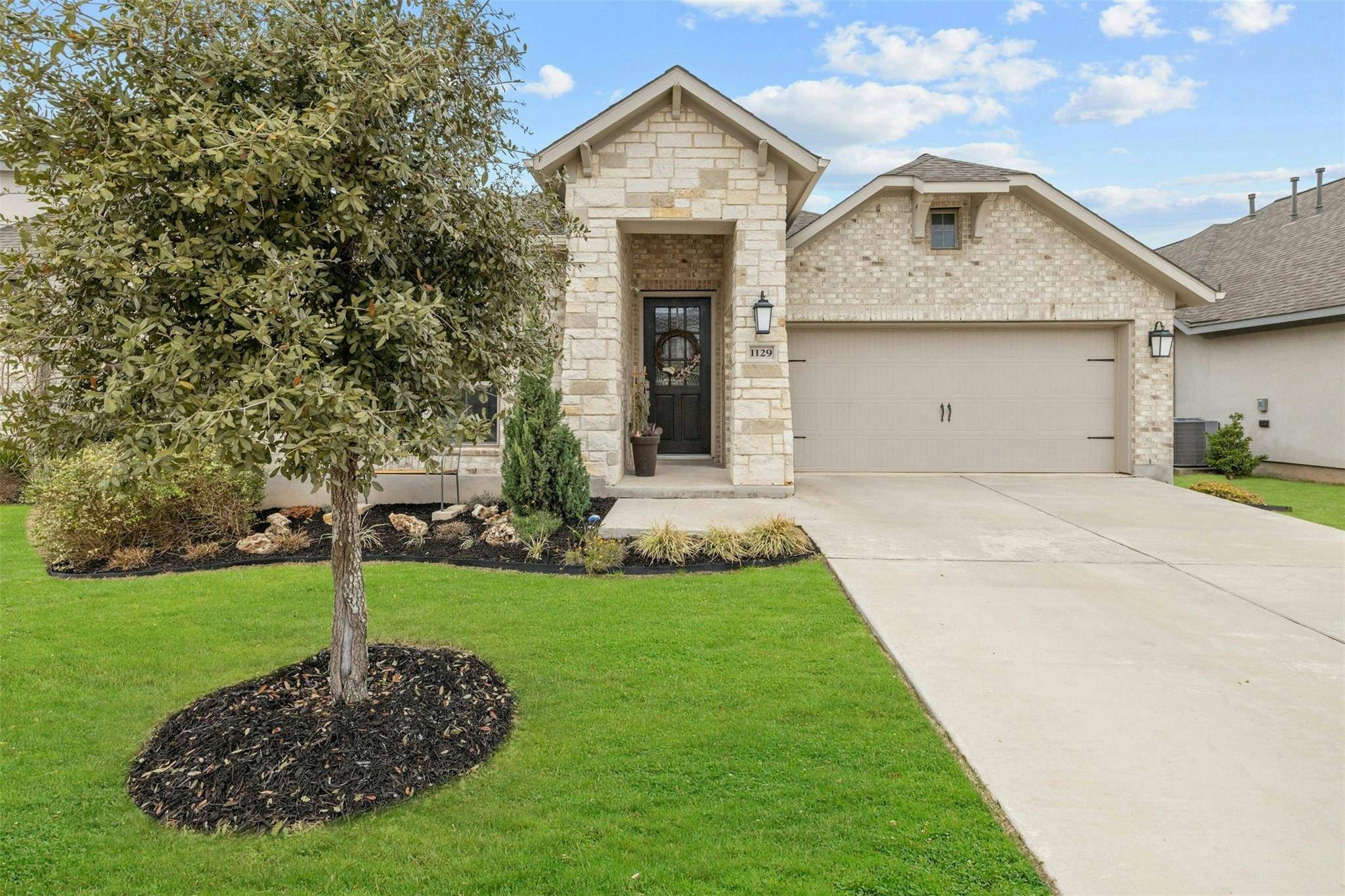 1129 Round Mountain PASS, Georgetown, TX 78628