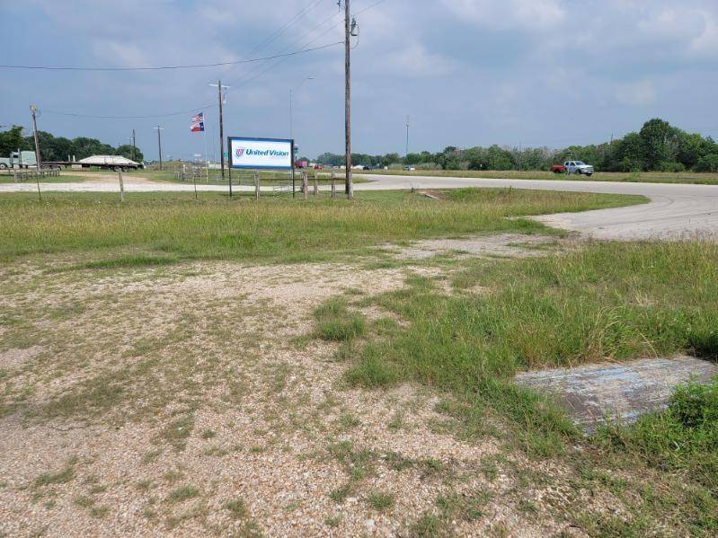 26332 us 59 HWY, El Campo, TX 77437