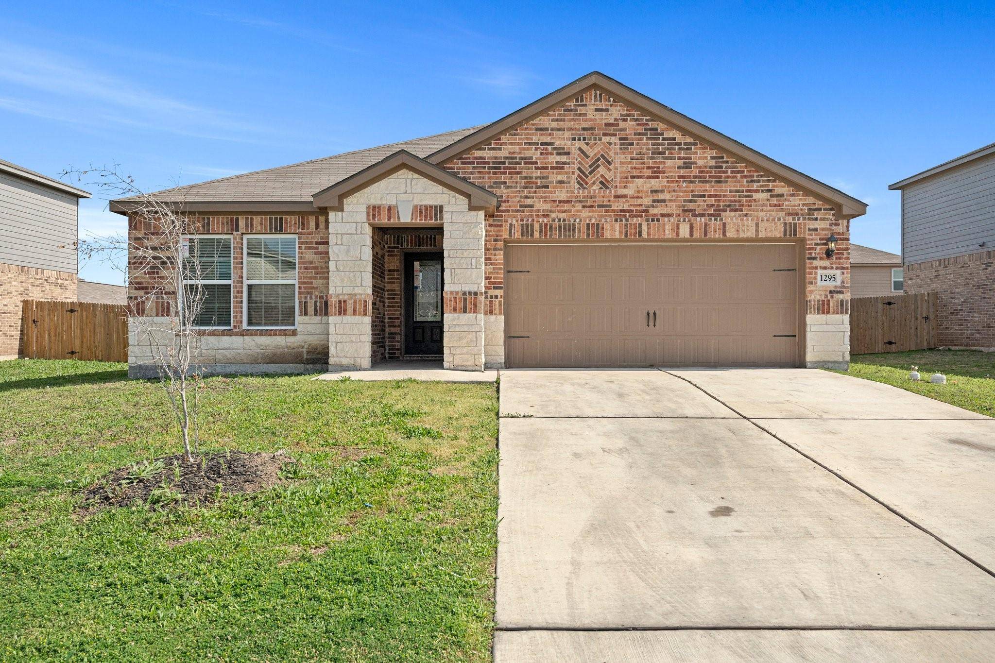 1295 Treeta TRL, Kyle, TX 78640