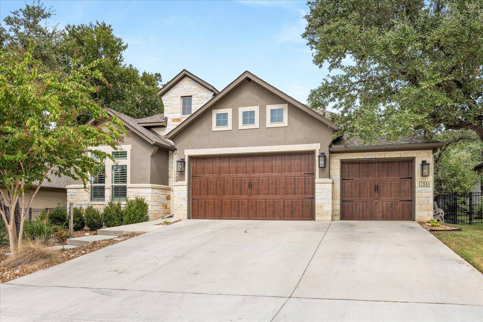 158 Cool Rock RD, Boerne, TX 78006