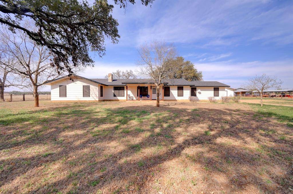 165 Spencer, Fredericksburg, TX 78624