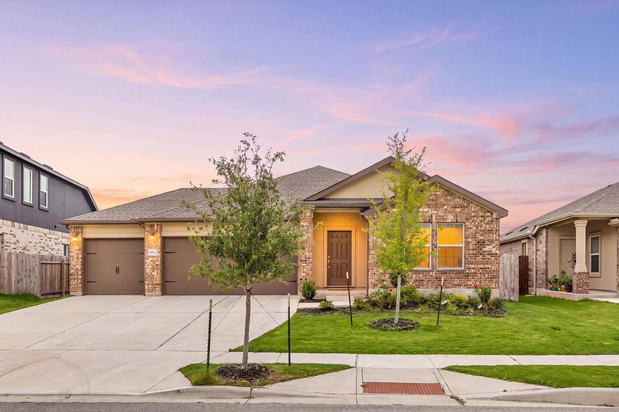 1612 Devine Lake BND, Leander, TX 78641