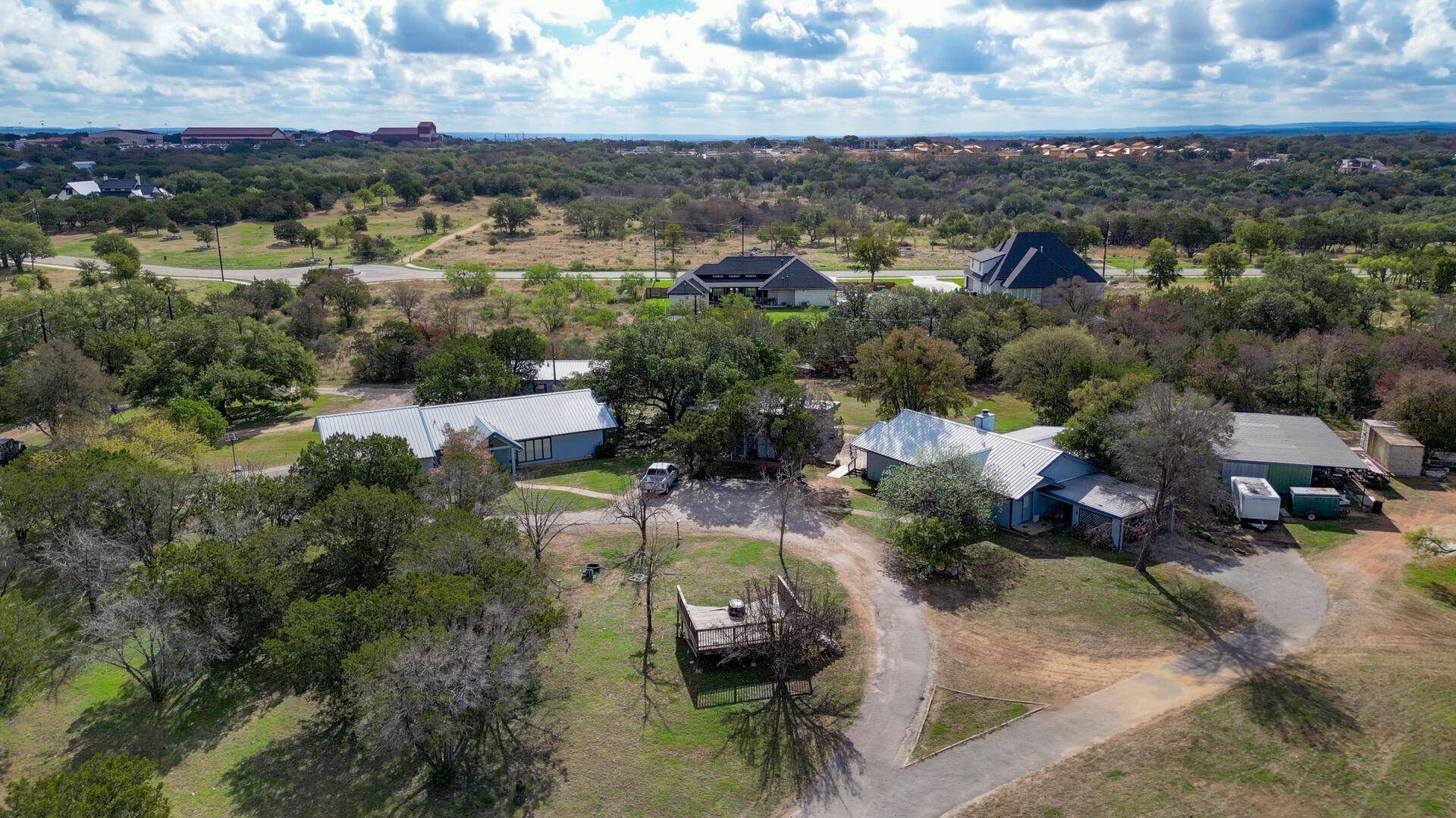 1905 King RD, Marble Falls, TX 78654
