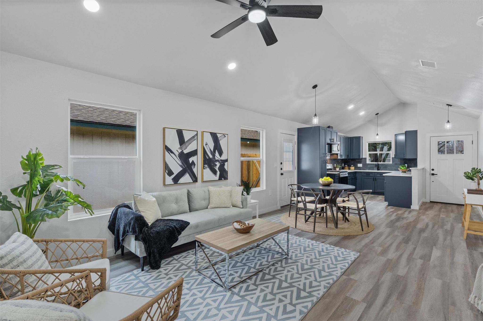 2152 Redwing WAY, Round Rock, TX 78664