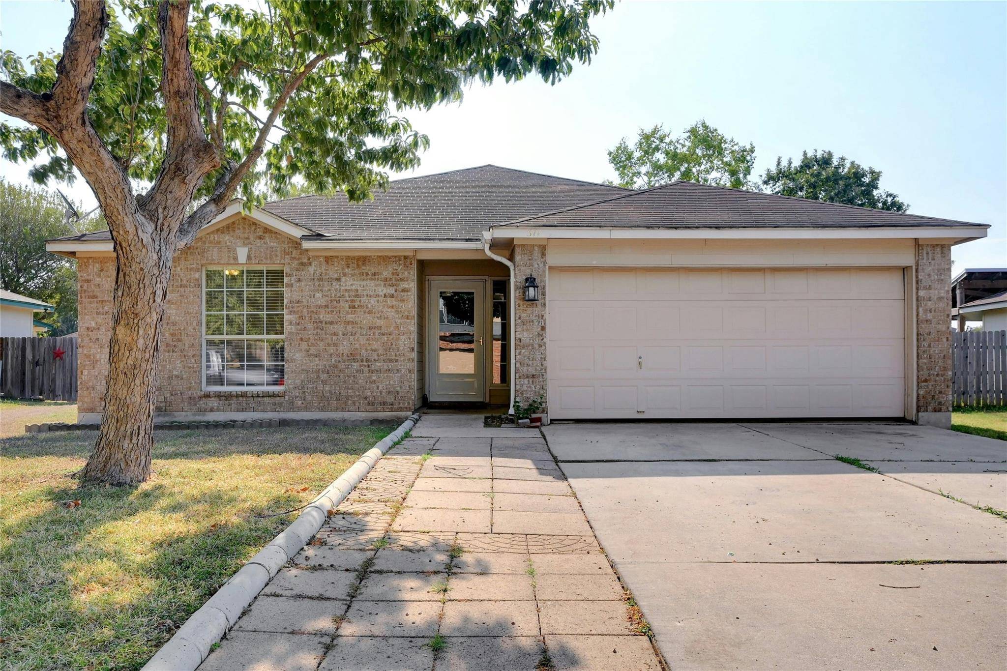 511 Britni LOOP, Kyle, TX 78640