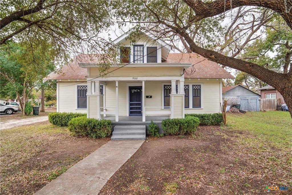 522 N Camp ST, Seguin, TX 78155