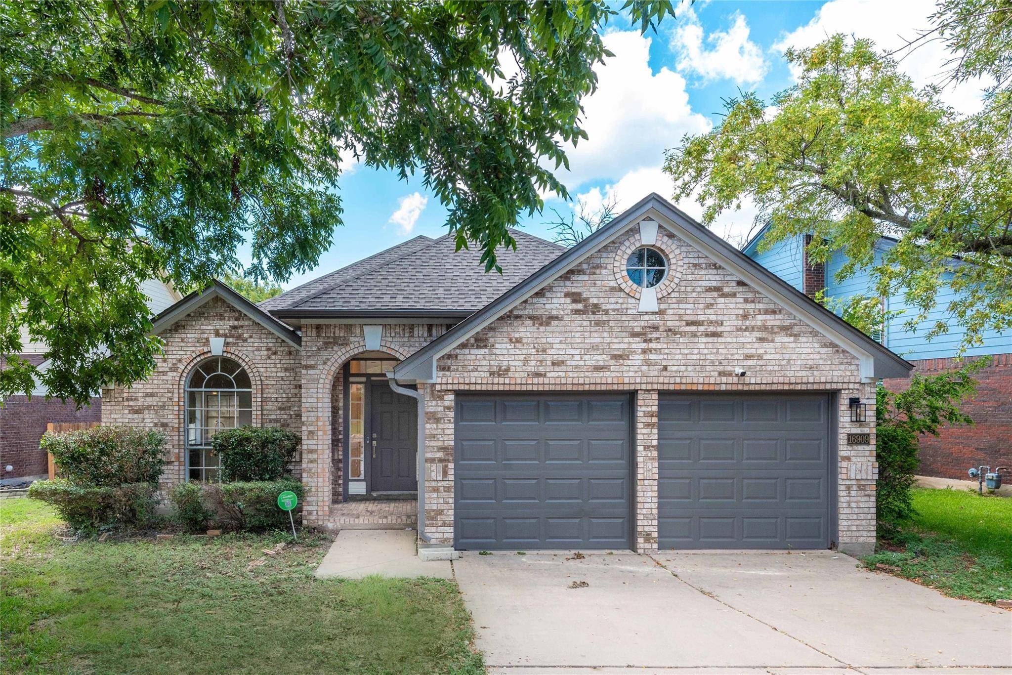 16909 Sabertooth DR, Round Rock, TX 78681