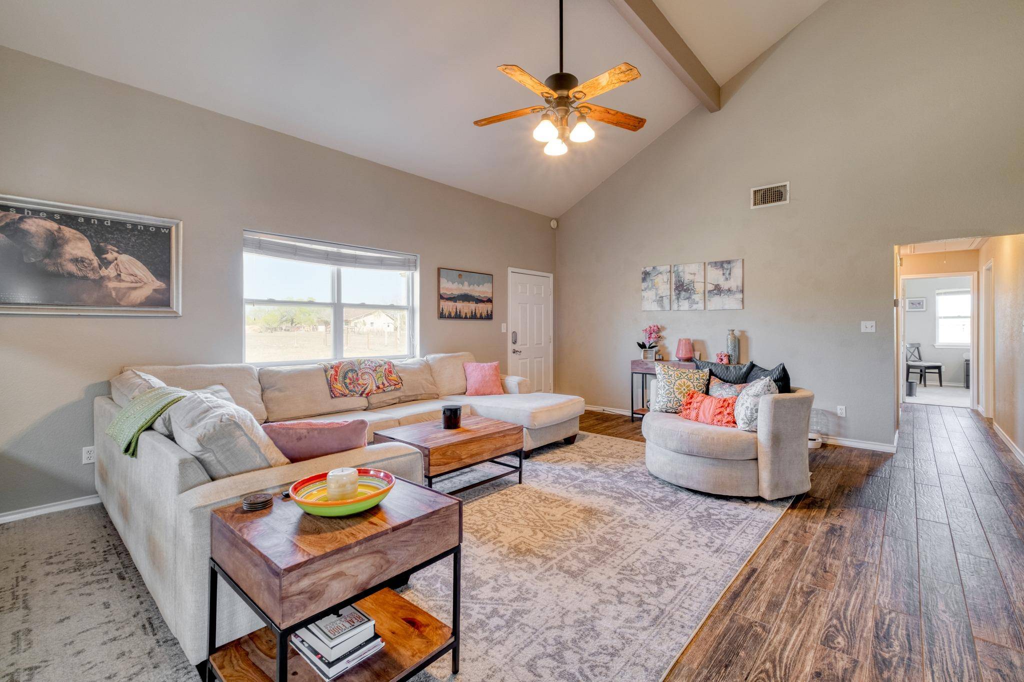 154 Three Oaks LN, Bastrop, TX 78602
