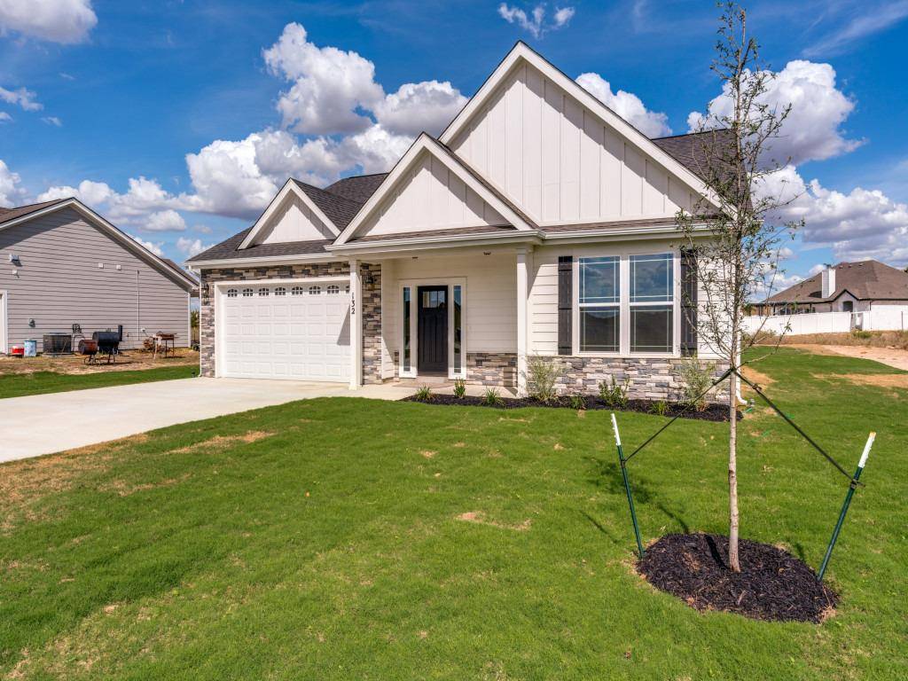 132 Turnberry DR, La Vernia, TX 78121