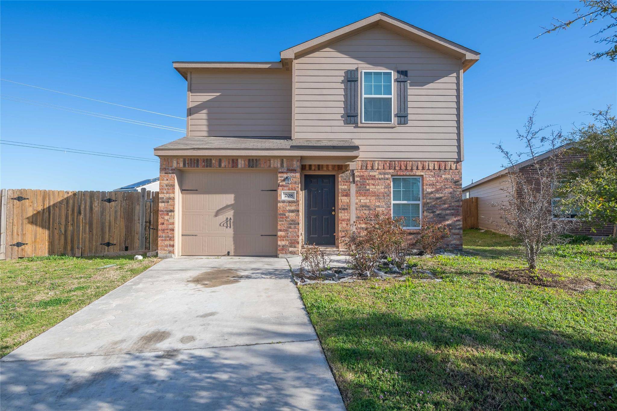 208 Yearwood LN #16A, Jarrell, TX 76537