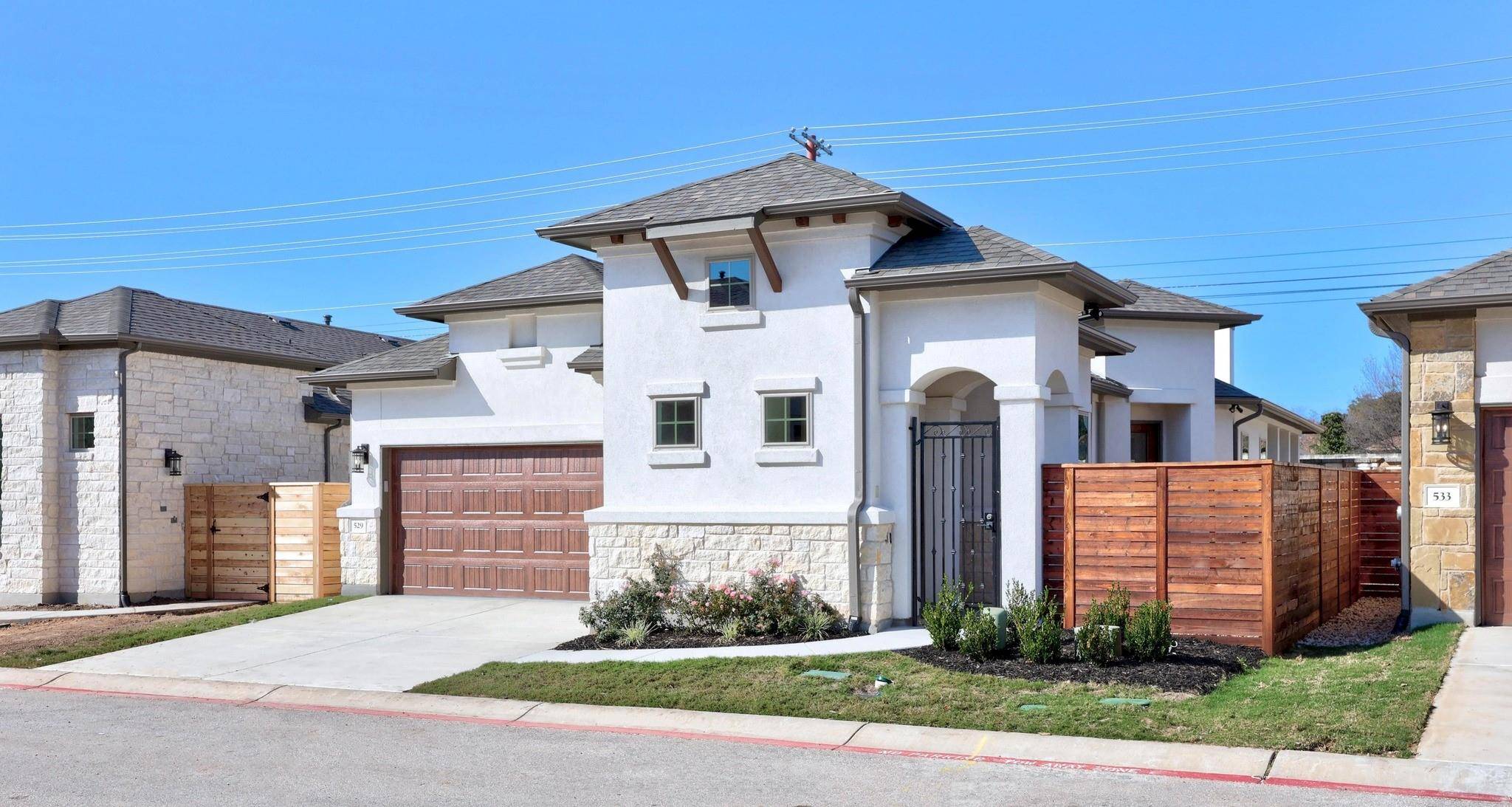 529 Clubhouse DR, Georgetown, TX 78628