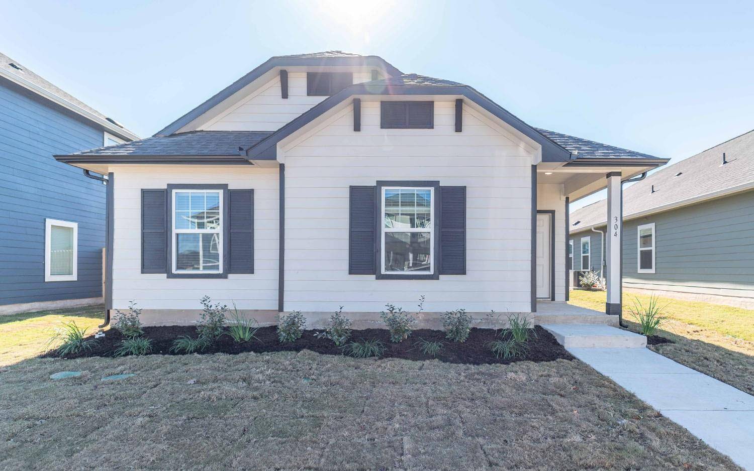304 Timber Brook DR, Hutto, TX 78634