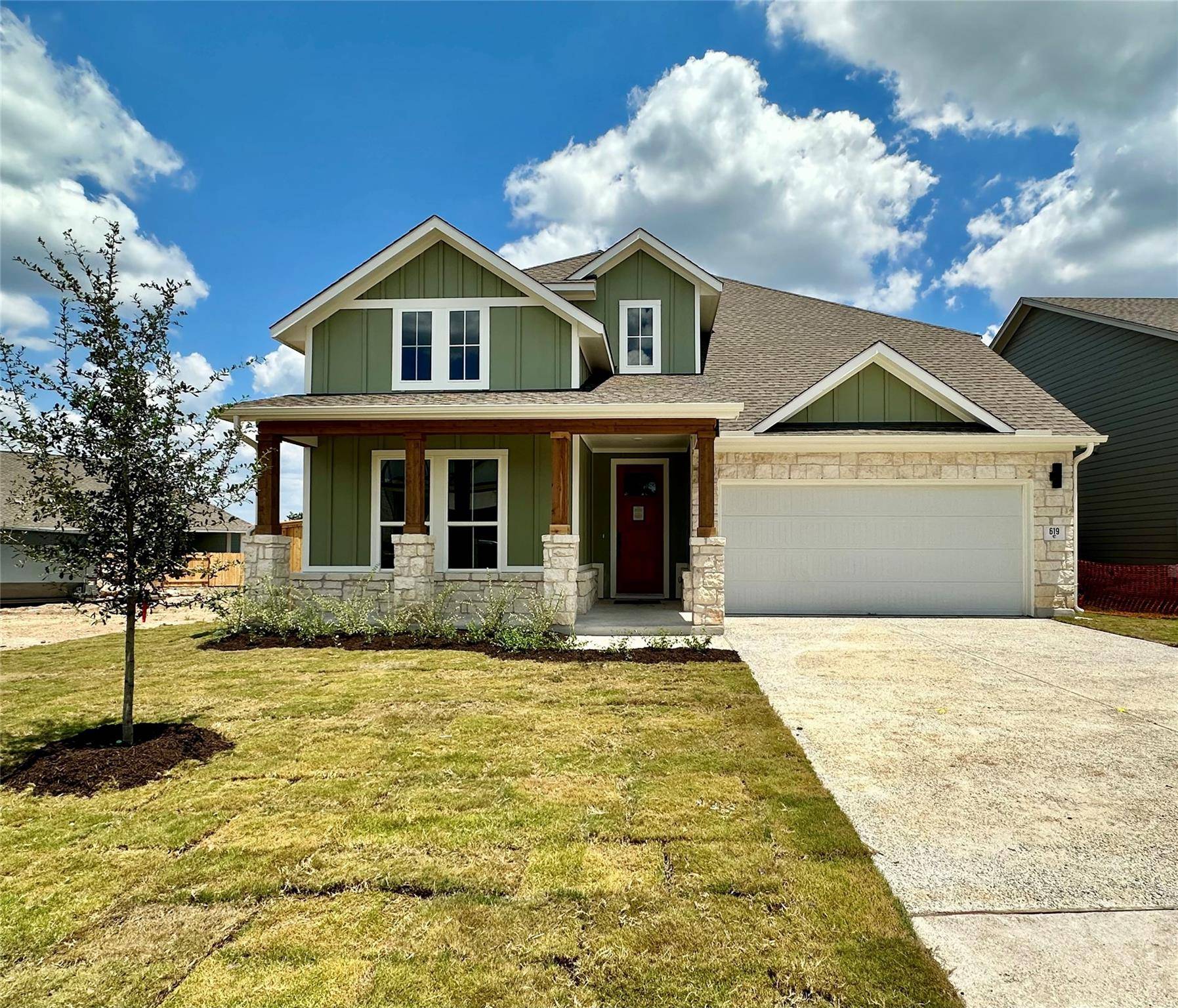 619 Sage Thrasher CIR, Dripping Springs, TX 78620