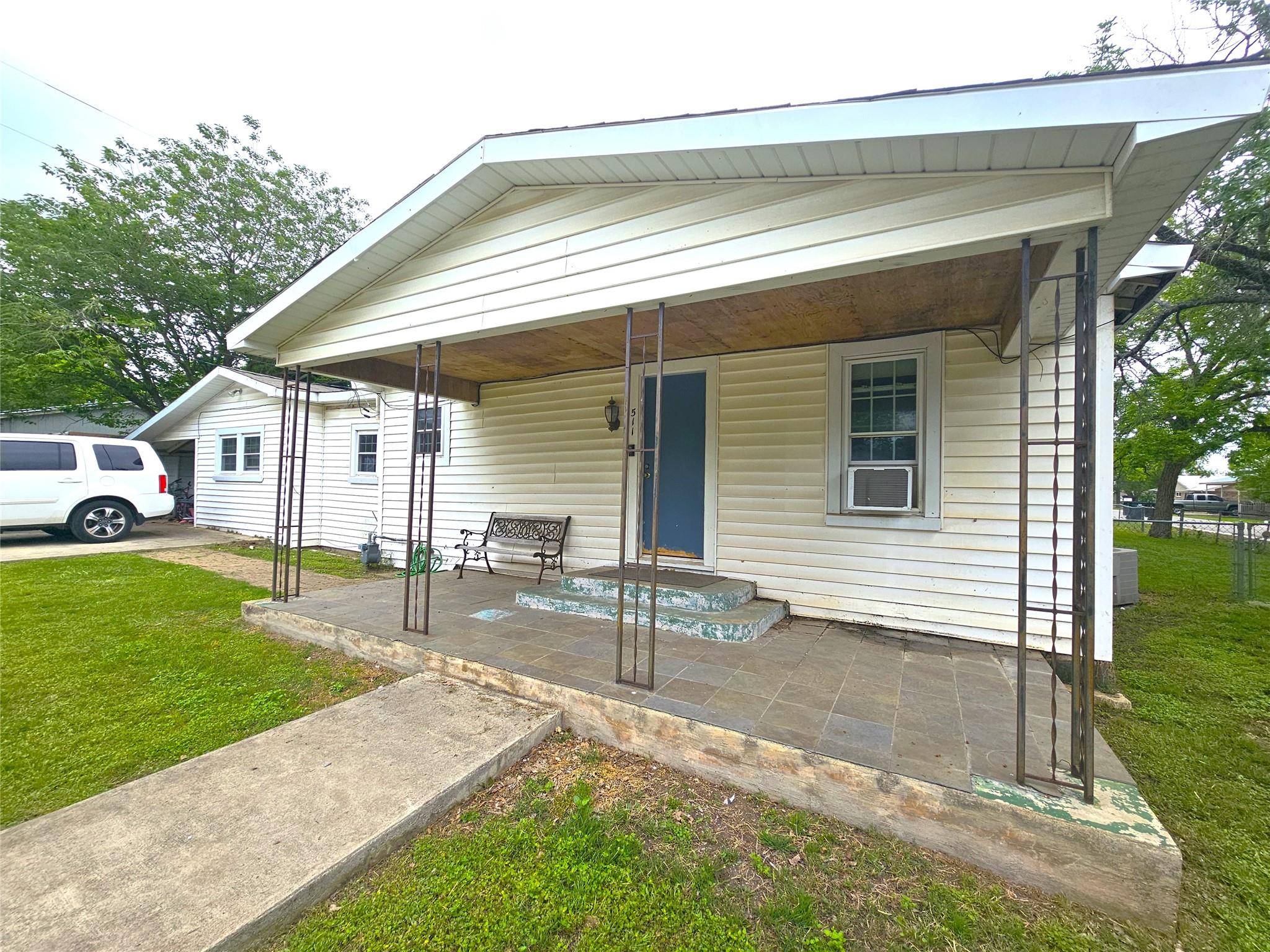 511 S Meyer ST, Kyle, TX 78640