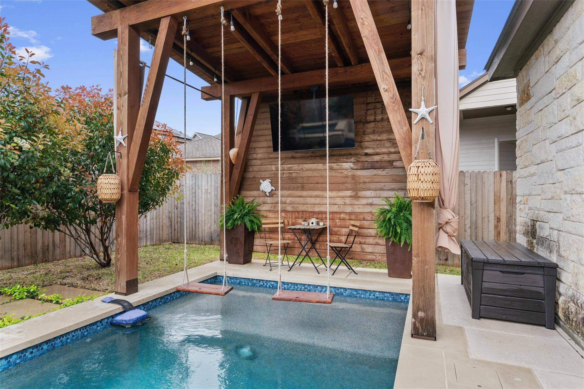 1124 Clearwing CIR, Georgetown, TX 78626