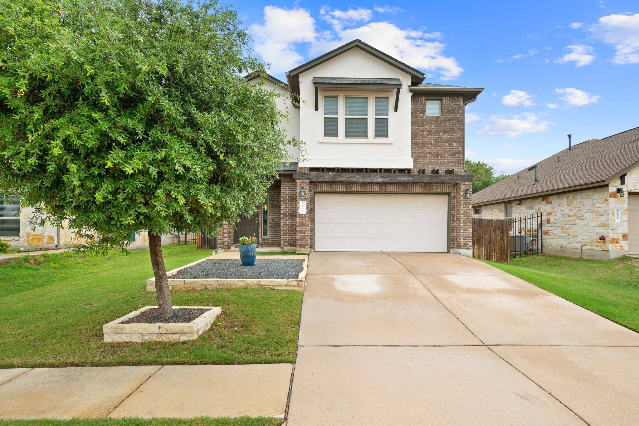 227 Callahan LN, Leander, TX 78641
