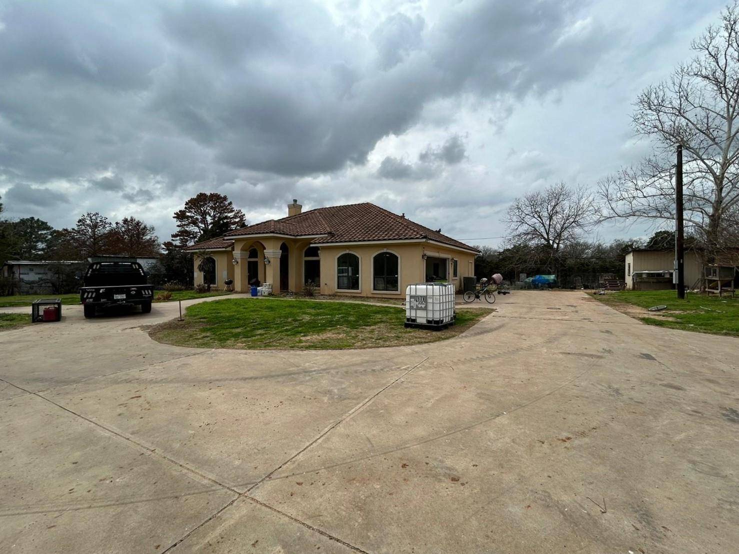 122 4C Ranch RD, Bastrop, TX 78602