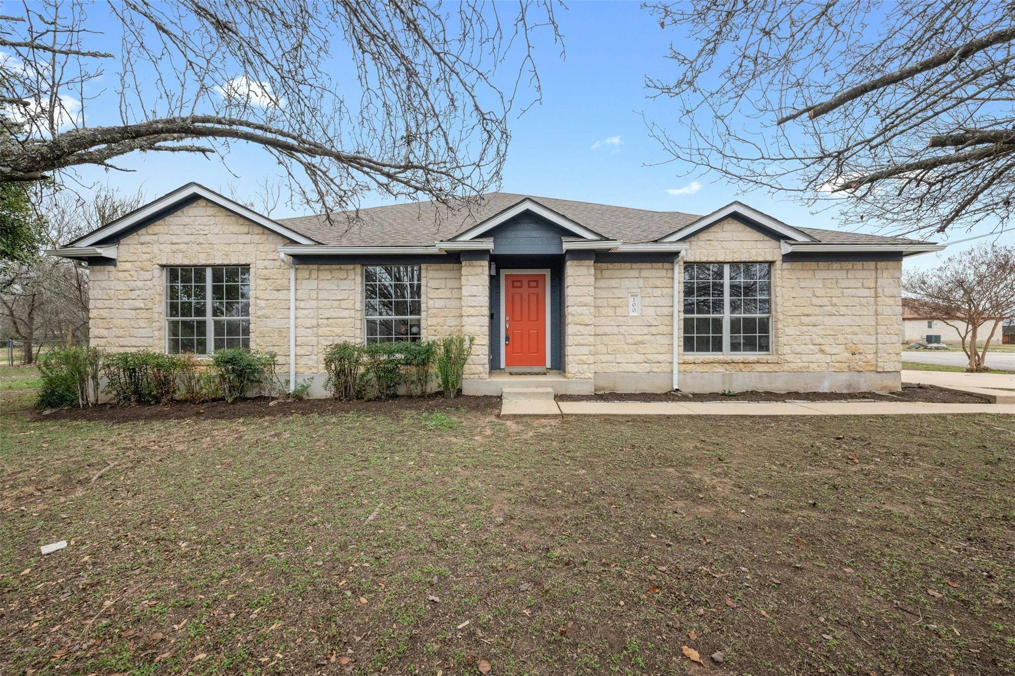 100 Dryden LN, Buda, TX 78610