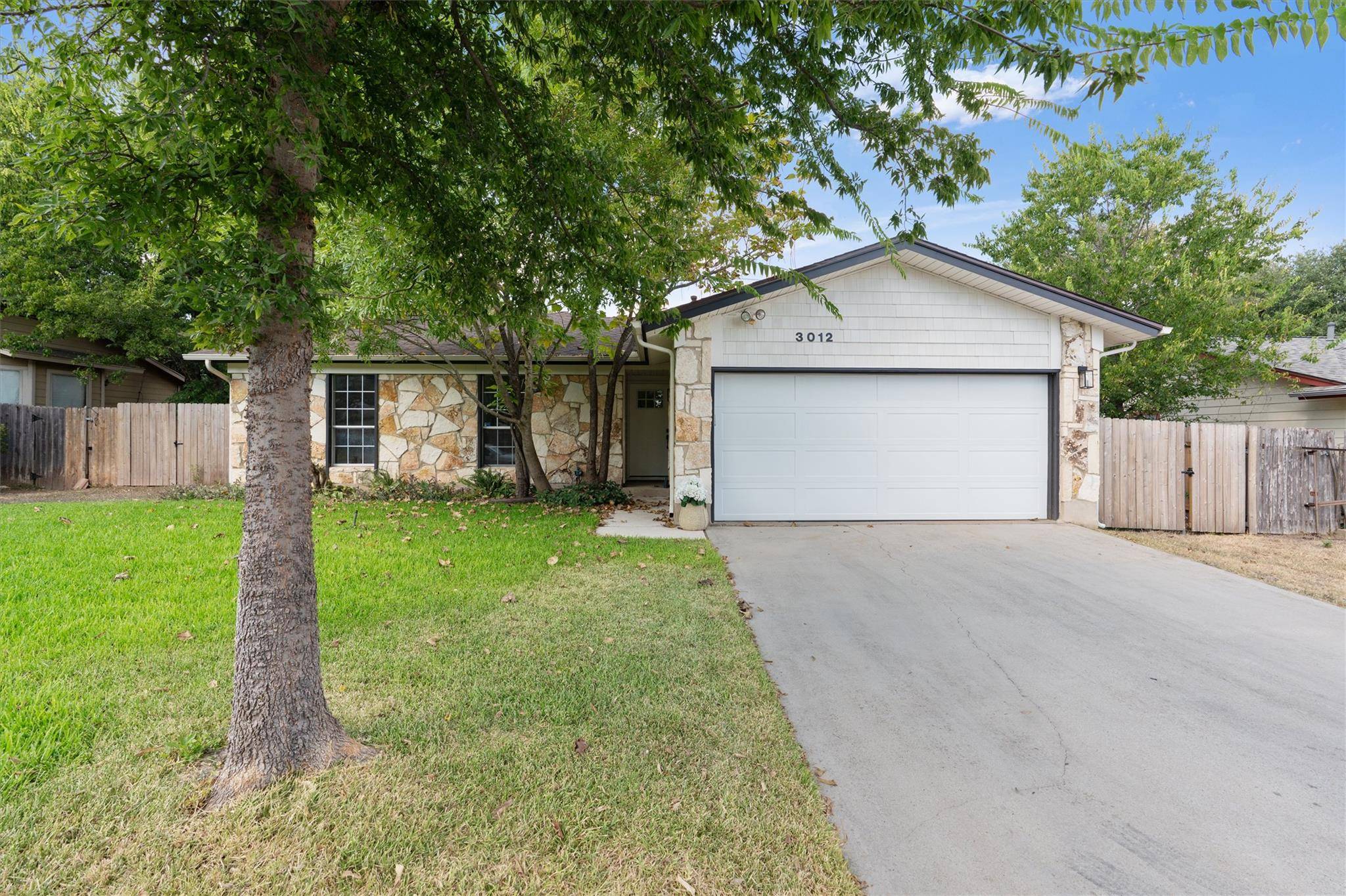 3012 Monument DR, Round Rock, TX 78681