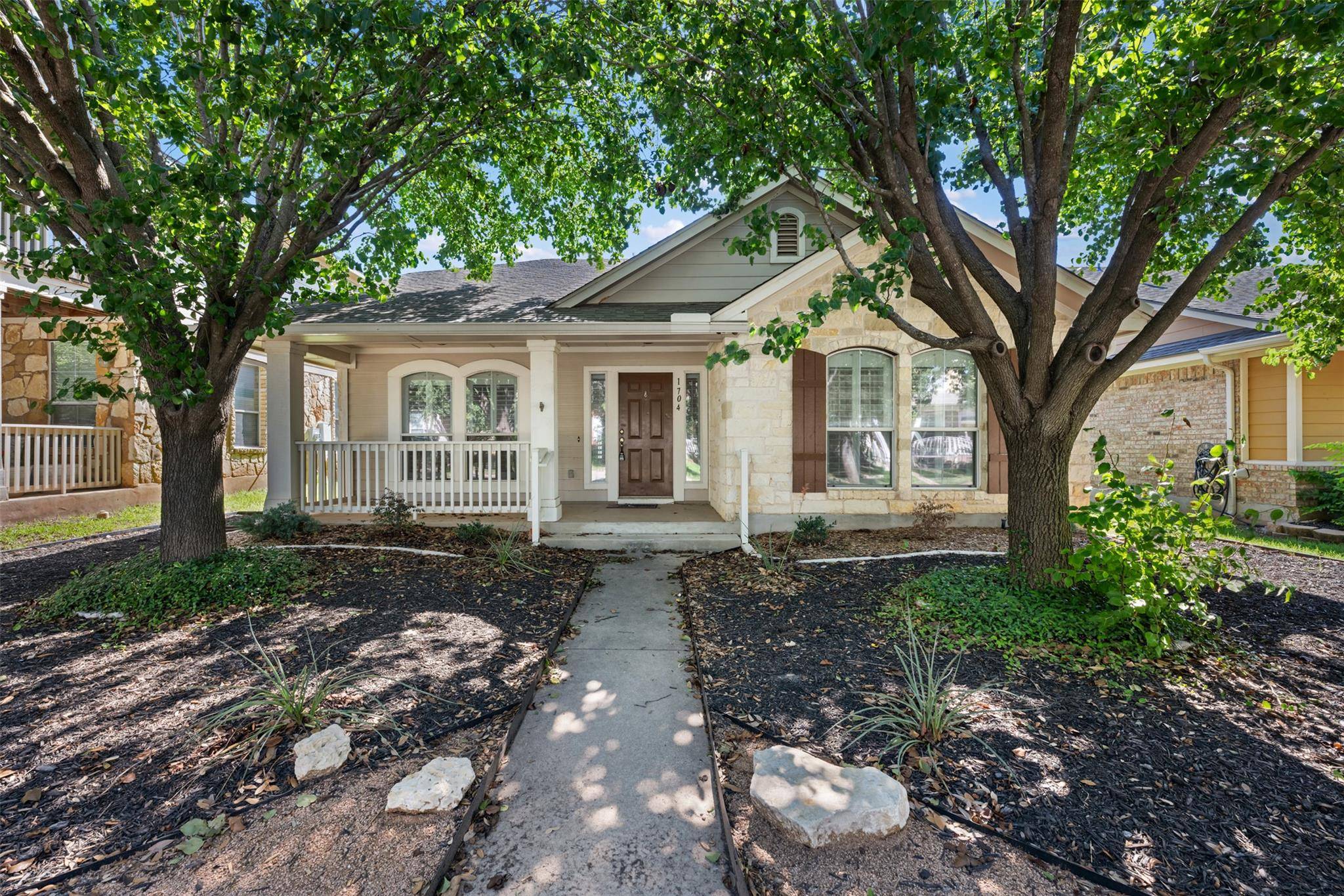 1704 Big Bend DR, Cedar Park, TX 78613