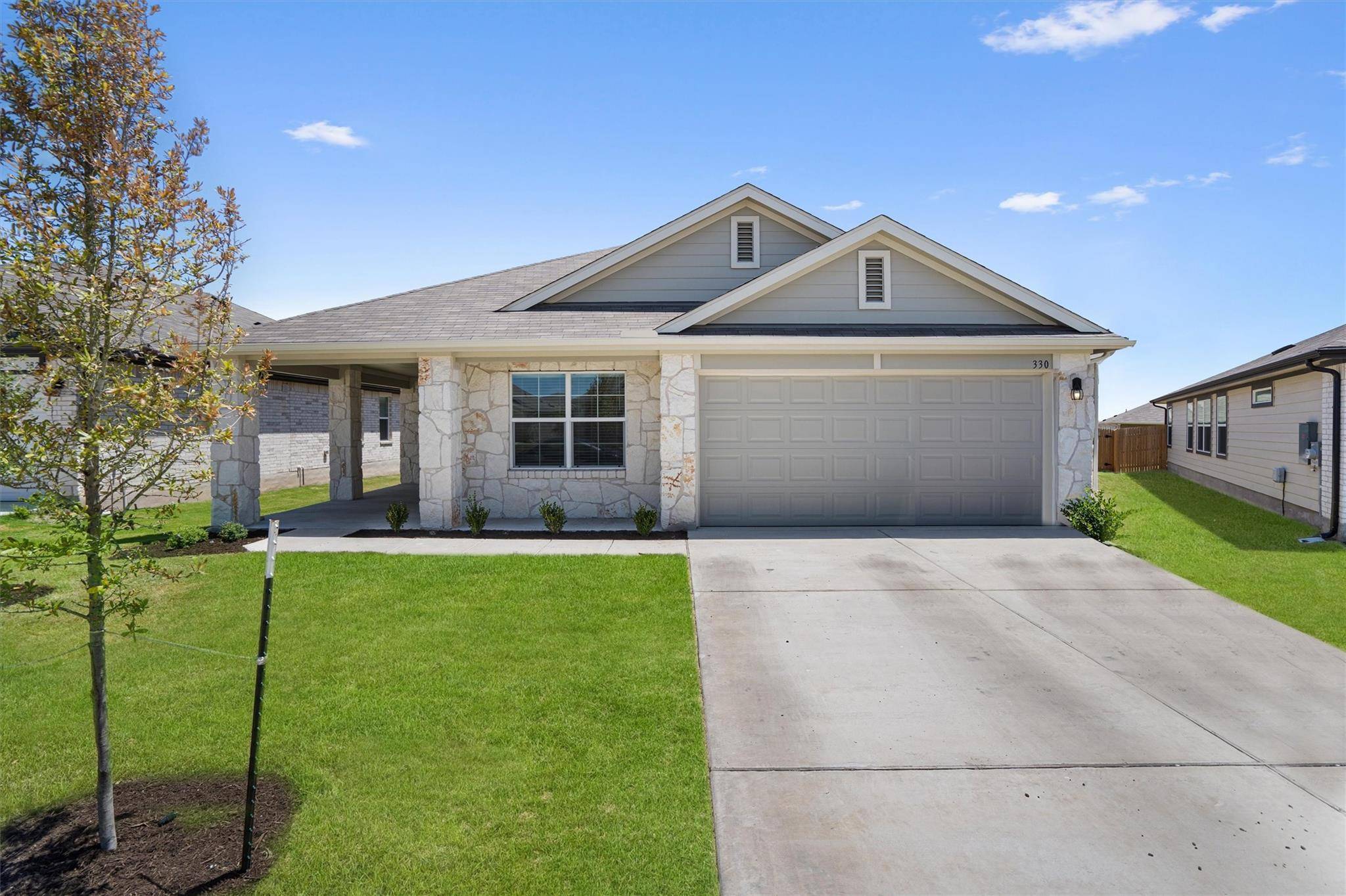 330 Pedernales LN, Hutto, TX 78634