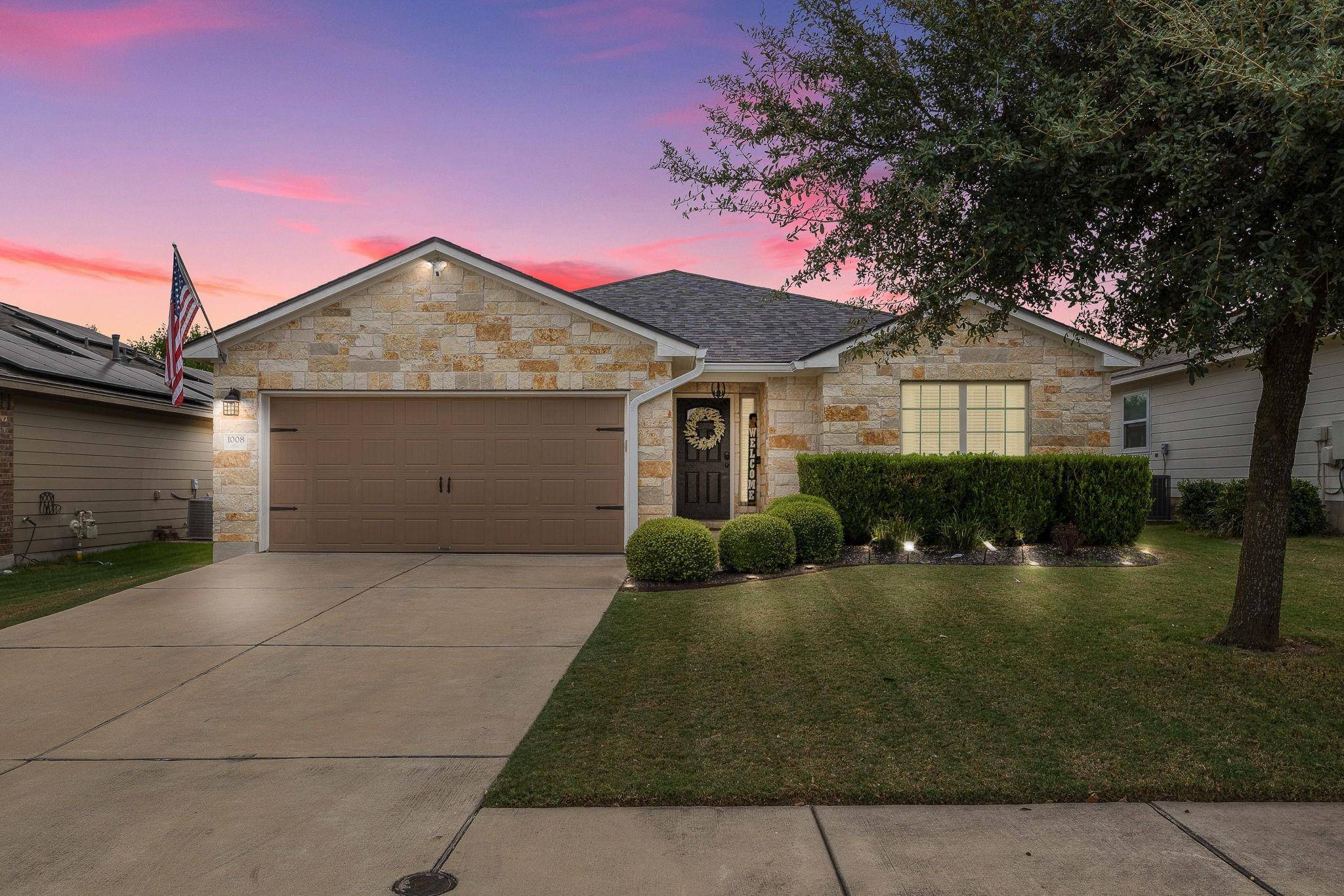 1008 Beacon CV, Hutto, TX 78634