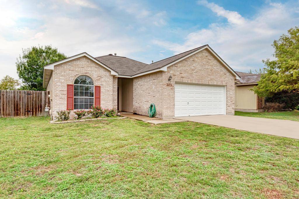 203 Kates WAY, Hutto, TX 78634