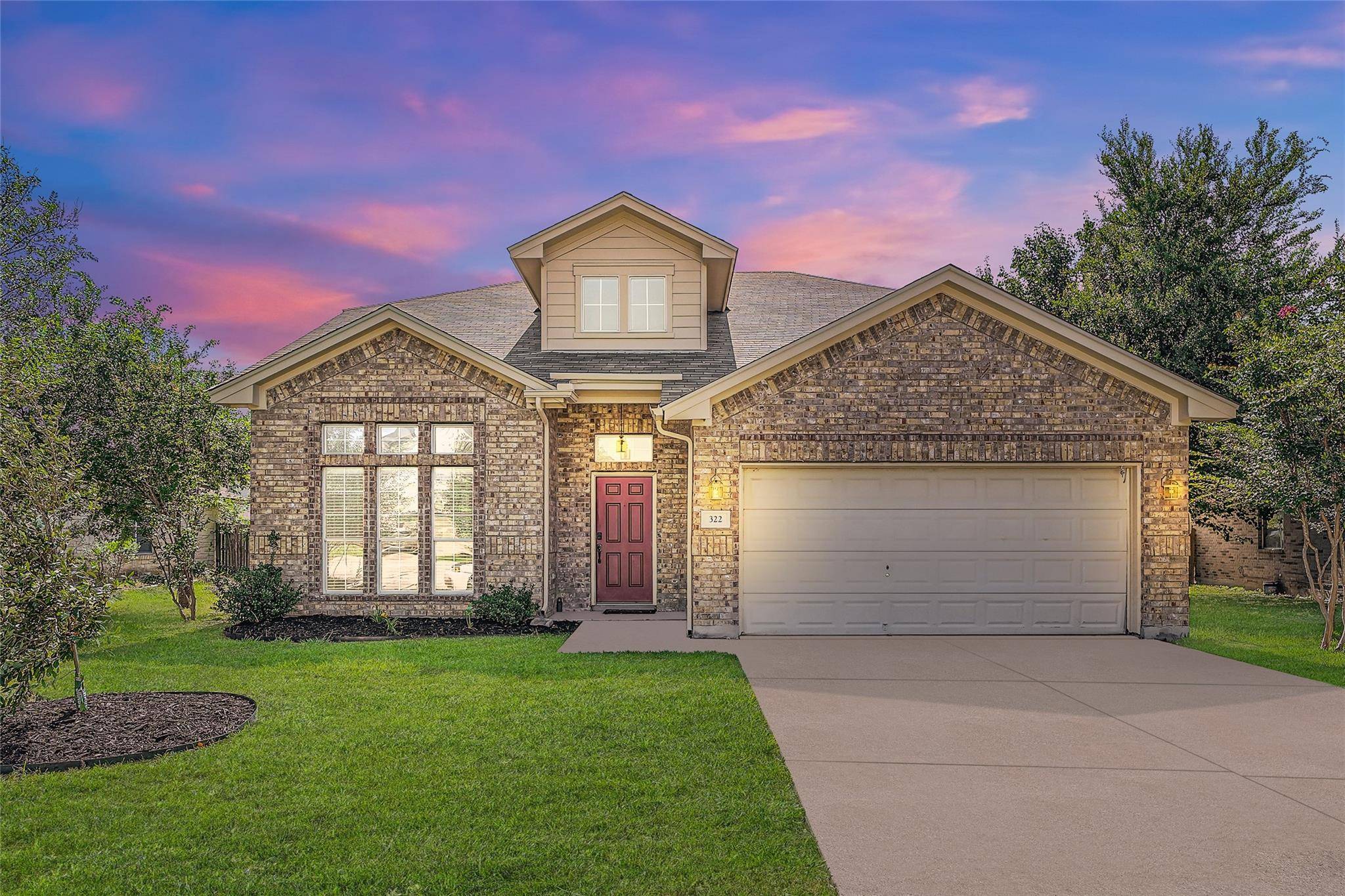 322 Lone Star BLVD, Hutto, TX 78634
