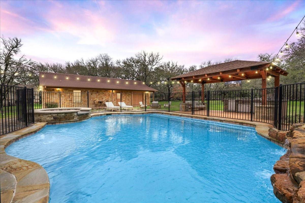 1413 Little Bear RD, Buda, TX 78610