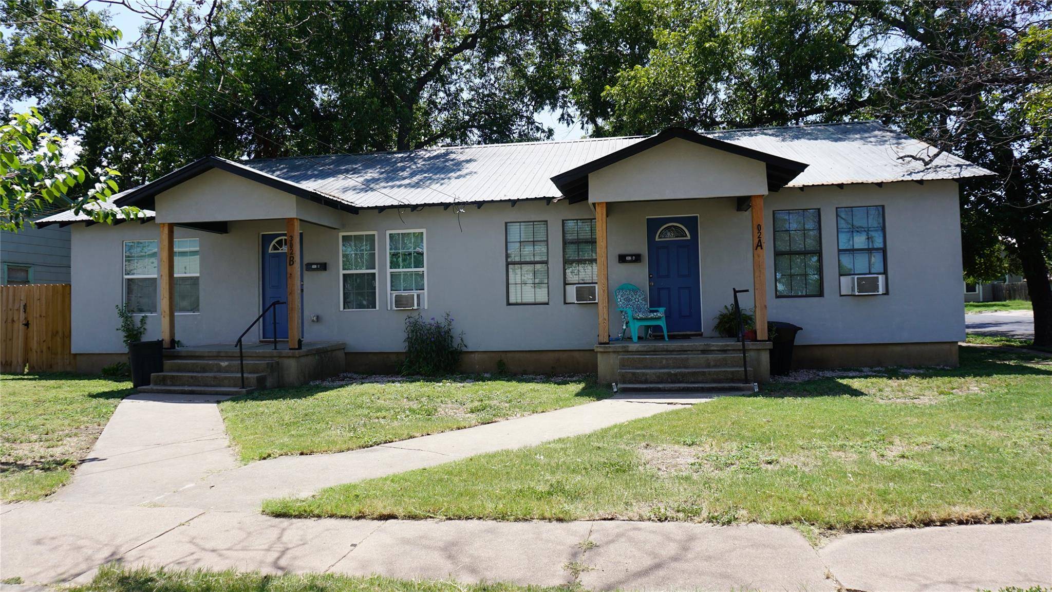 302 S Walnut ST #A & B, C, Lampasas, TX 76550