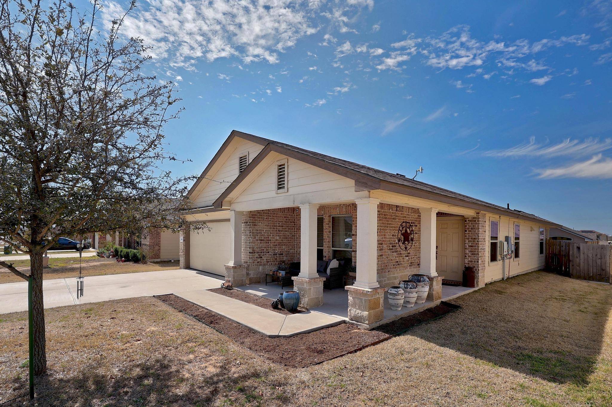 404 Ammonite LN, Jarrell, TX 76537