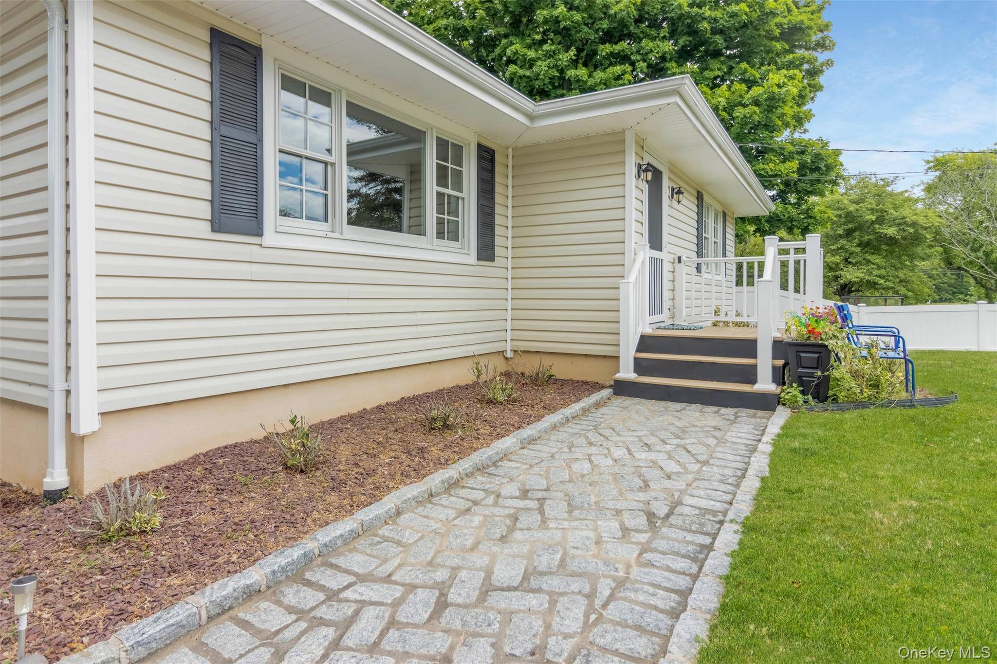 315 Wicks RD, New Suffolk, NY 11956