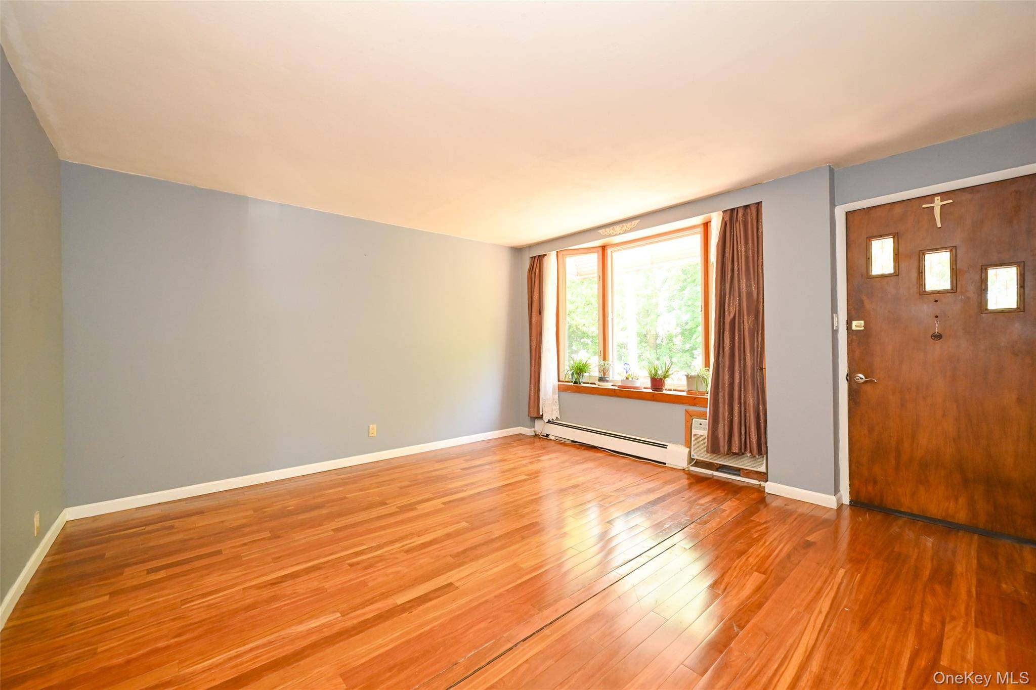 6953 73rd PL, Middle Village, NY 11379