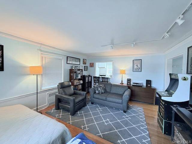 43 N Forest AVE #G3, Rockville Centre, NY 11570