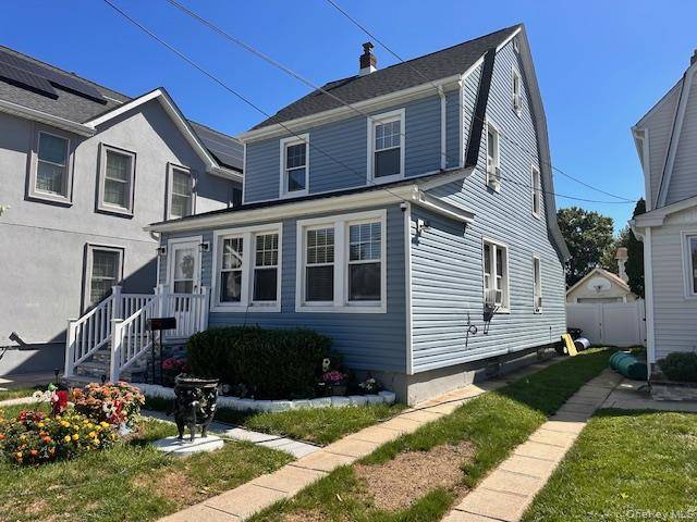 8815 Commonwealth BLVD, Bellerose, NY 11426