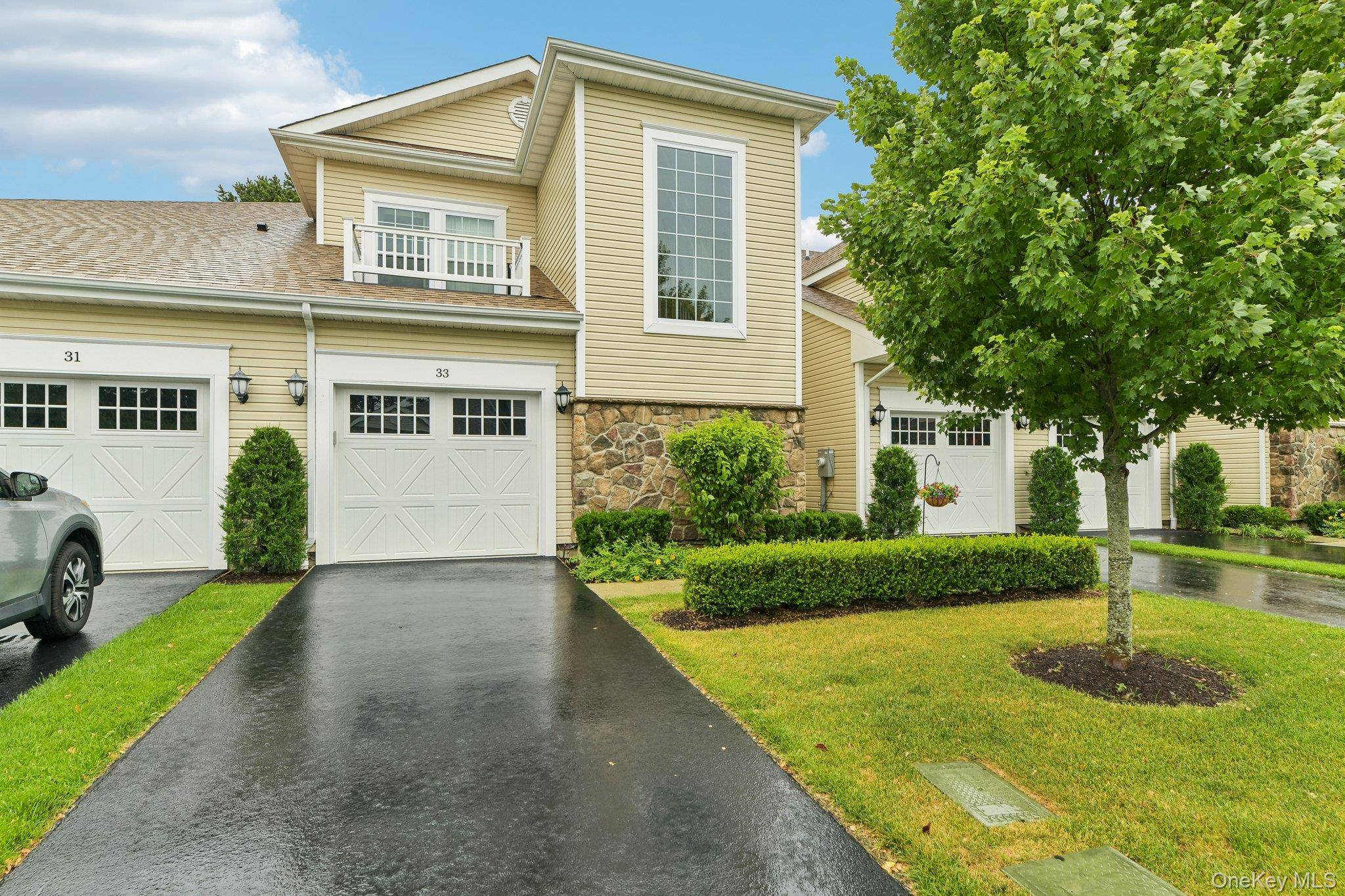 33 Greentree CT, Shirley, NY 11967,Video Tour