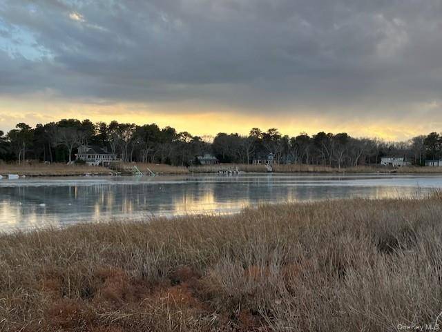 84 Point RD, Flanders, NY 11901