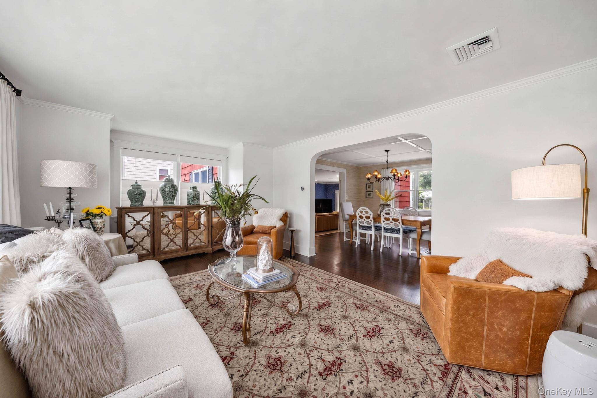 312 Riverside DR, Riverhead, NY 11901