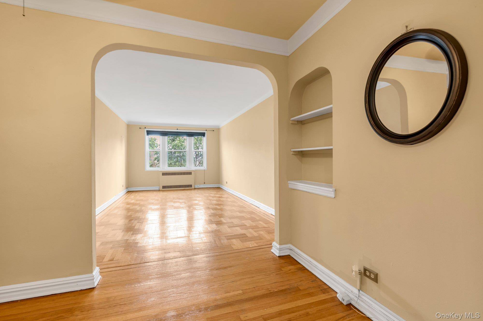 55 Grand AVE #2A, Rockville Centre, NY 11570
