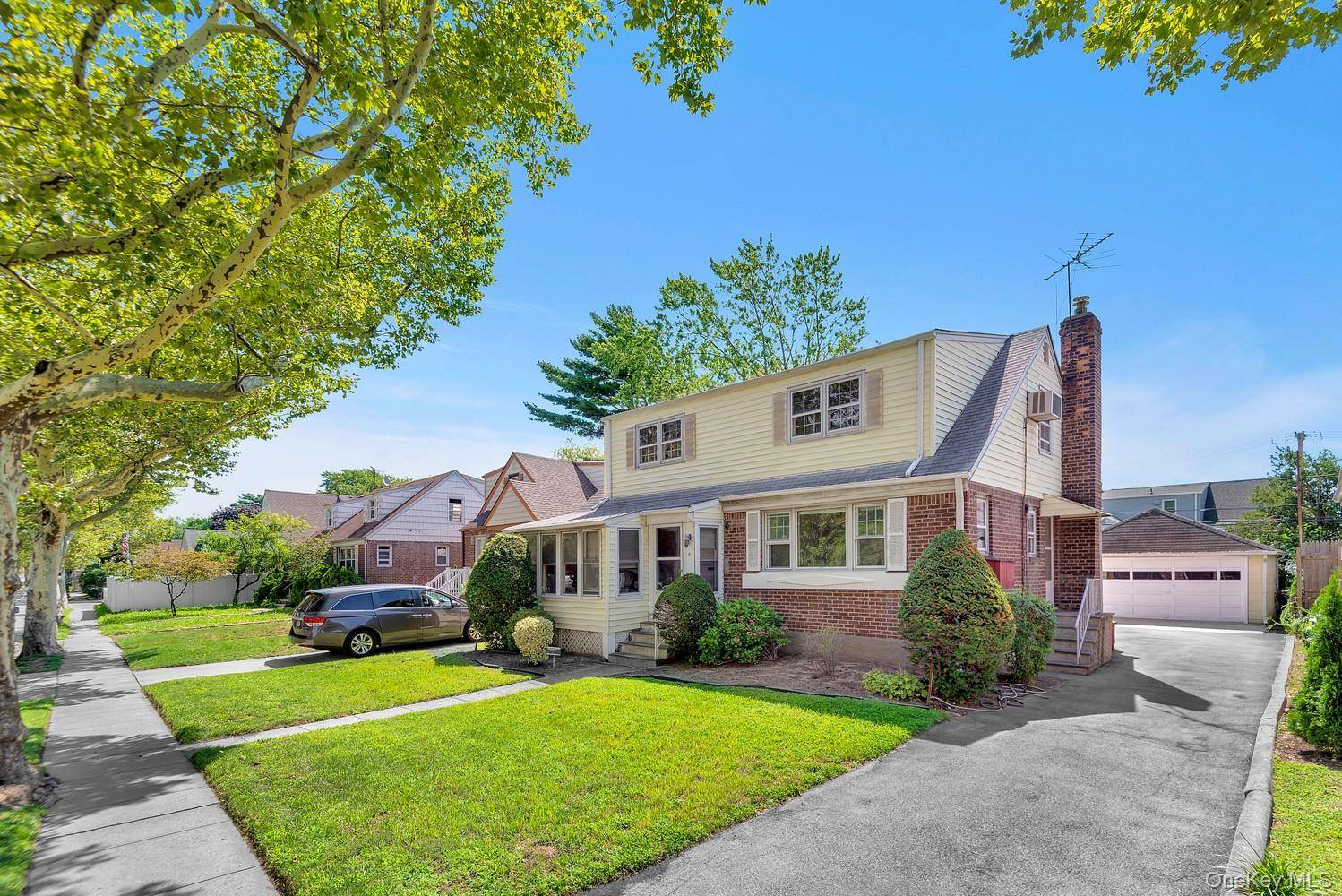 485 Peninsula BLVD, Lynbrook, NY 11563