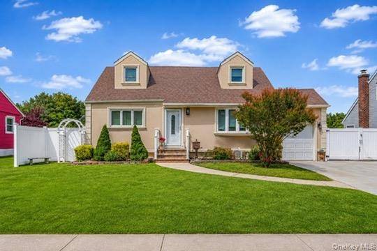 195 N Wisconsin AVE, North Massapequa, NY 11758