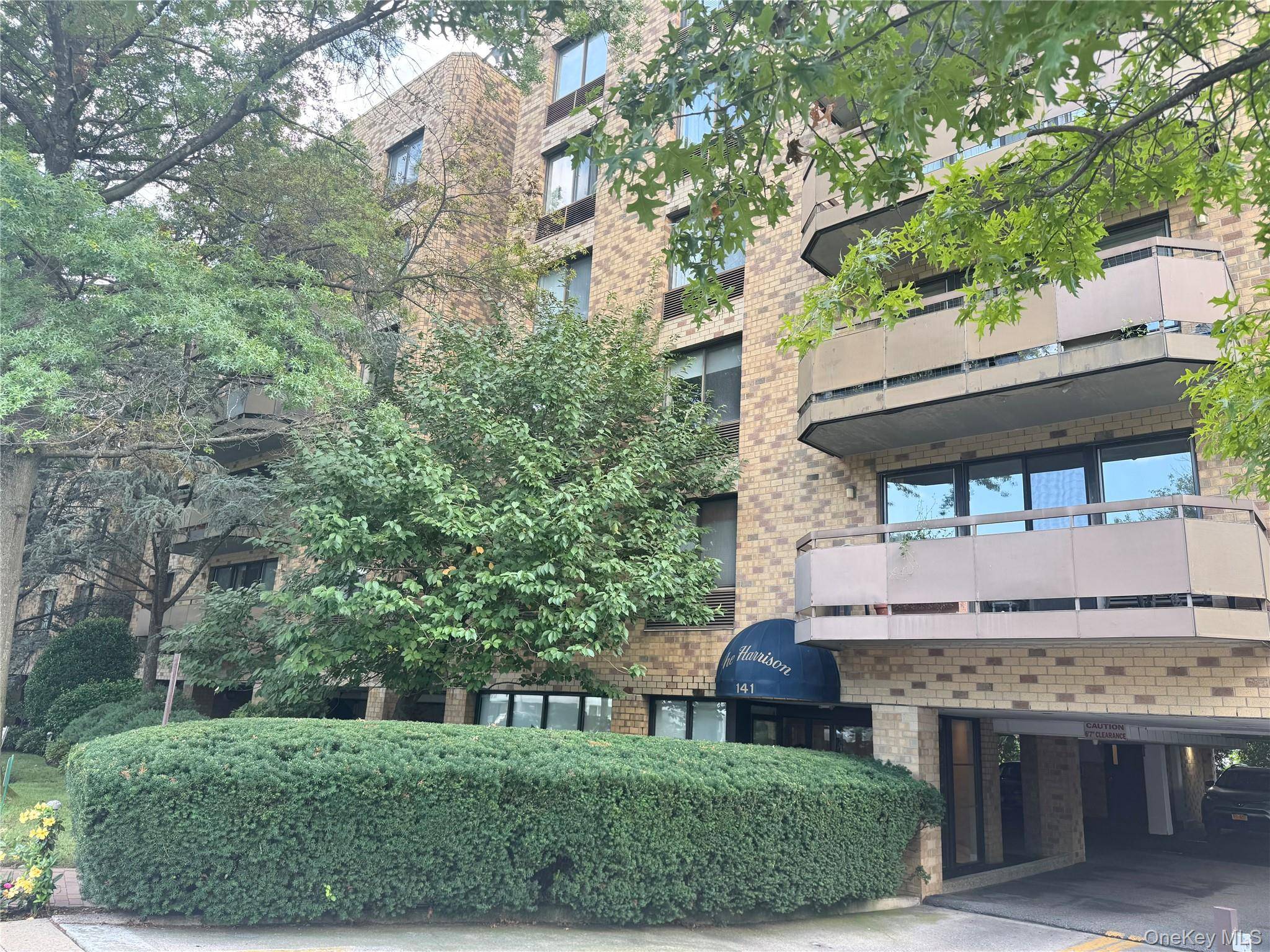 141 Great Neck Road #3F, Great Neck, NY 11021
