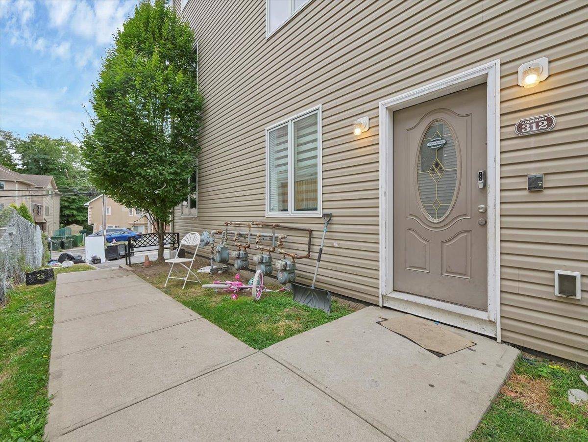 480 W Central AVE, Spring Valley, NY 10977