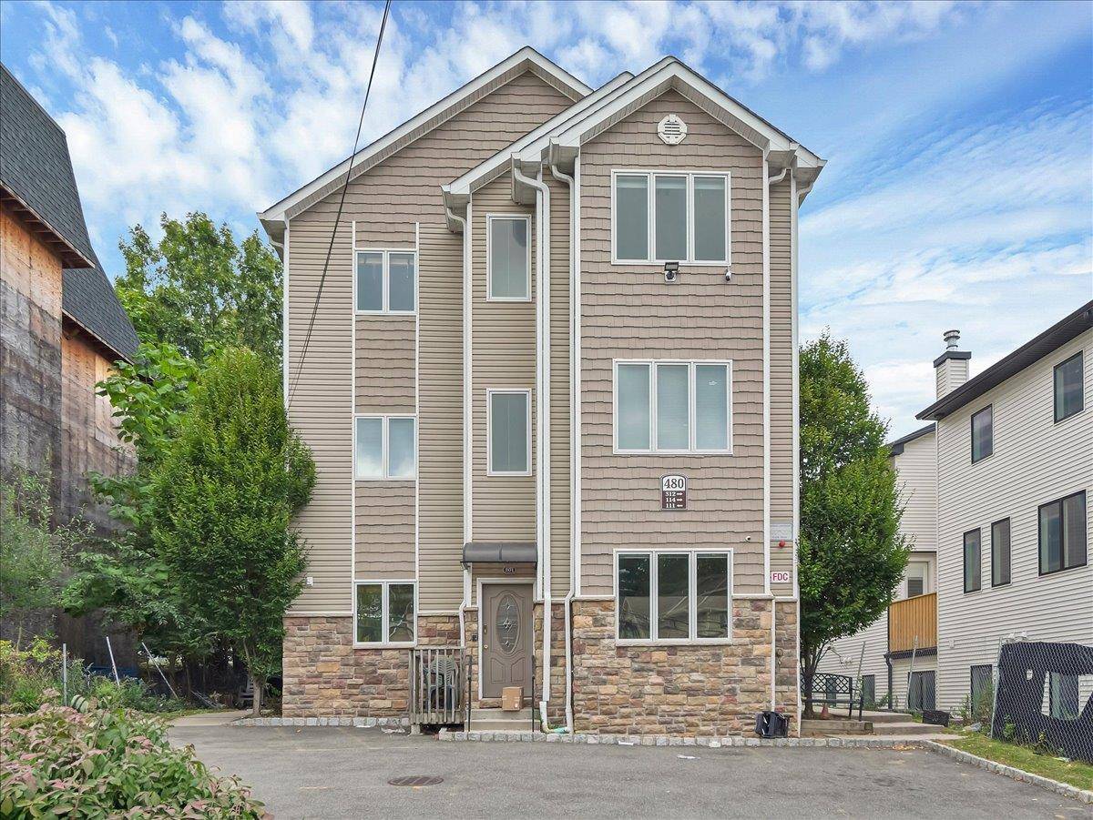 480 W Central AVE, Spring Valley, NY 10977