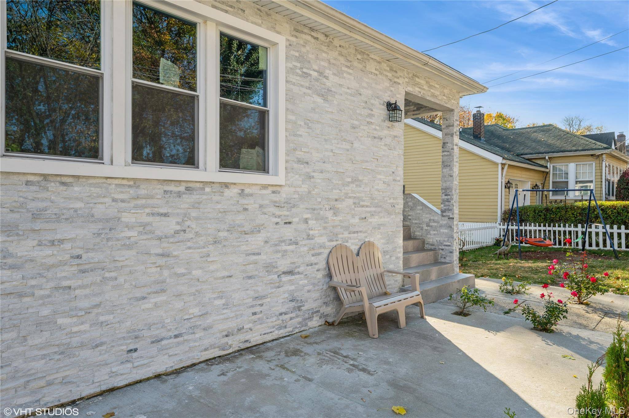 15 Saint Pauls PL, Mount Vernon, NY 10550